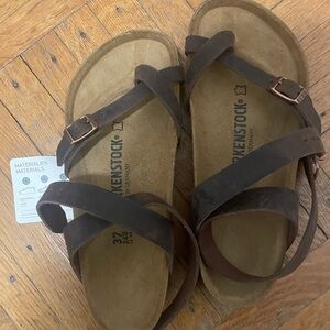 Birkenstock Women's Yara Sandals with Ankle Strap in Habana color